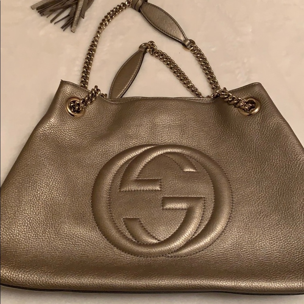 Gucci Soho Metallic Chain Medium Tote Gold Beige